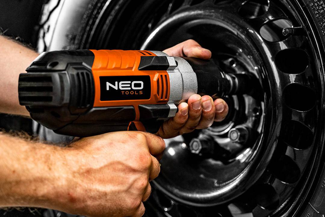 Neo Tools Clé à chocs électrique 1020 W 950 Nm - Le Comptoir du Soudeur